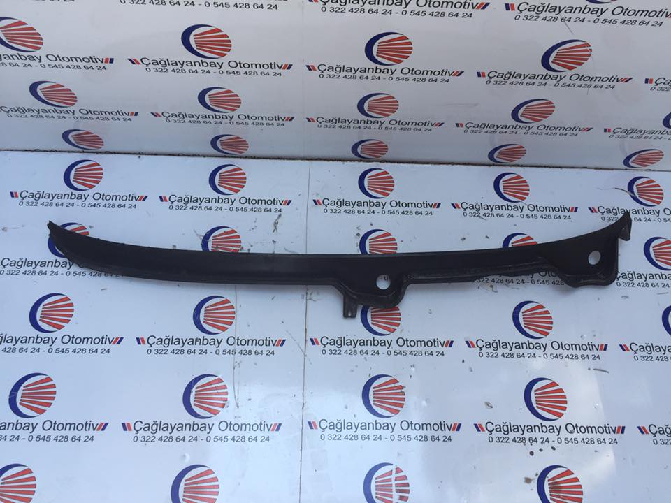 Peugeot  106 ön cam eleği 